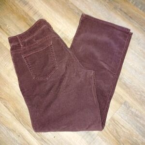 Eddie Bauer Corduroy Pants/Jeans in Mulberry  ** EUC **
